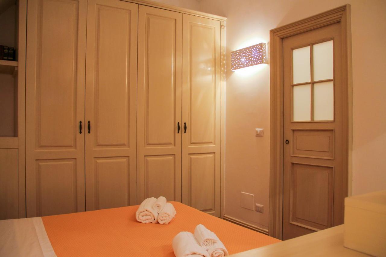 モルフェッタ Al Civico 4 Bed & Breakfast エクステリア 写真